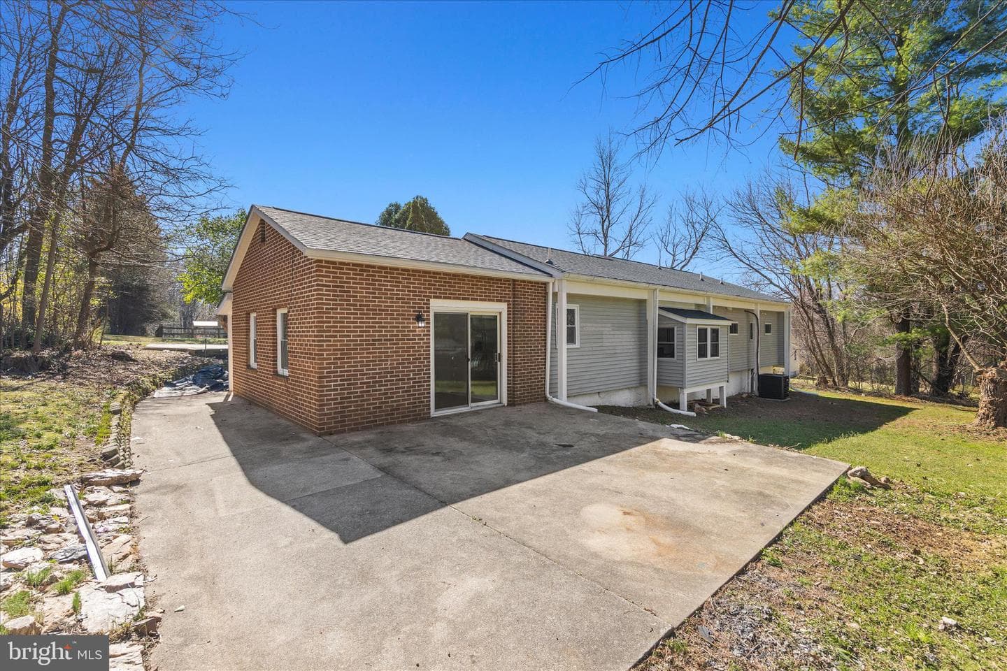 108 Franklin Avenue photo 34