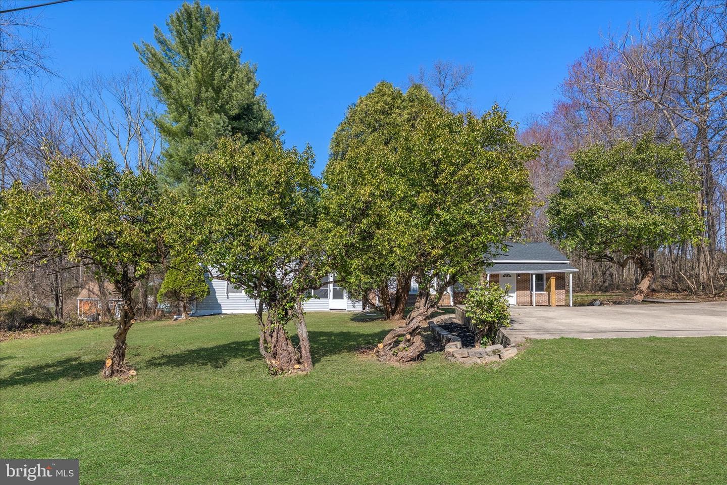 108 Franklin Avenue photo 36