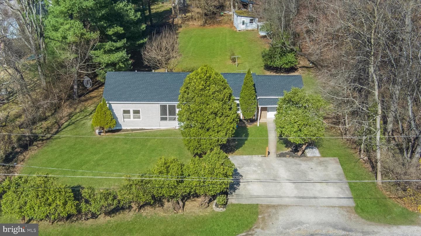 108 Franklin Avenue photo 42