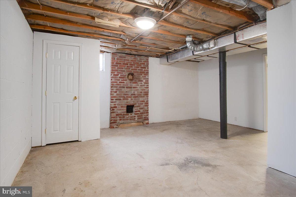 334 E Baltimore Street photo 21