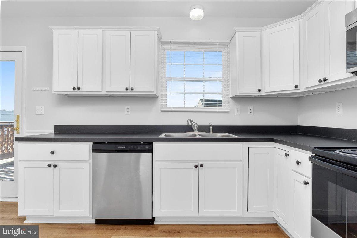 334 E Baltimore Street photo 7