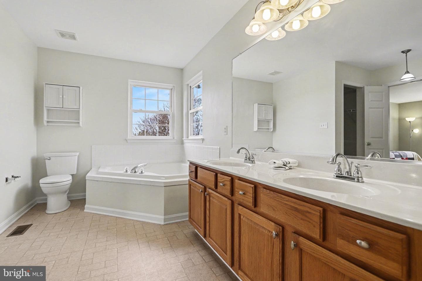 2832 Graybill Court photo 24