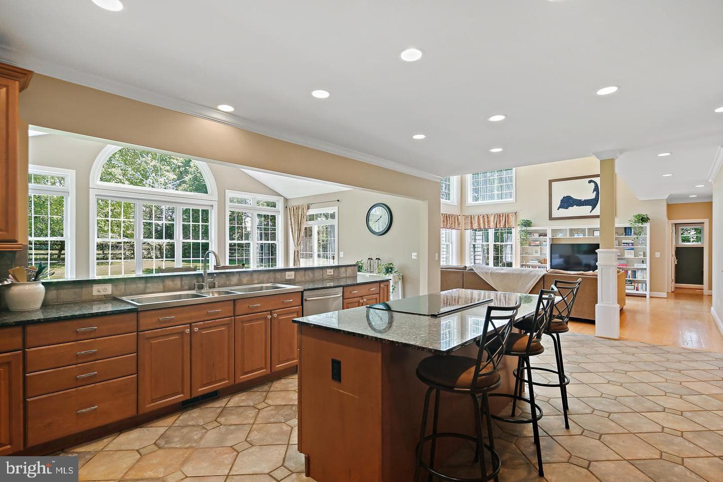 7307 Morgan Road photo 7