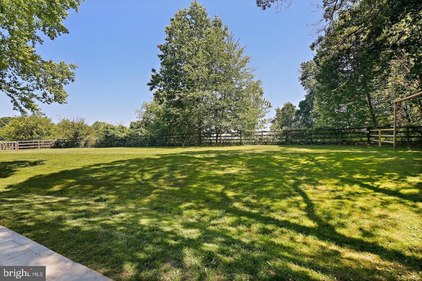 7307 Morgan Road photo 81