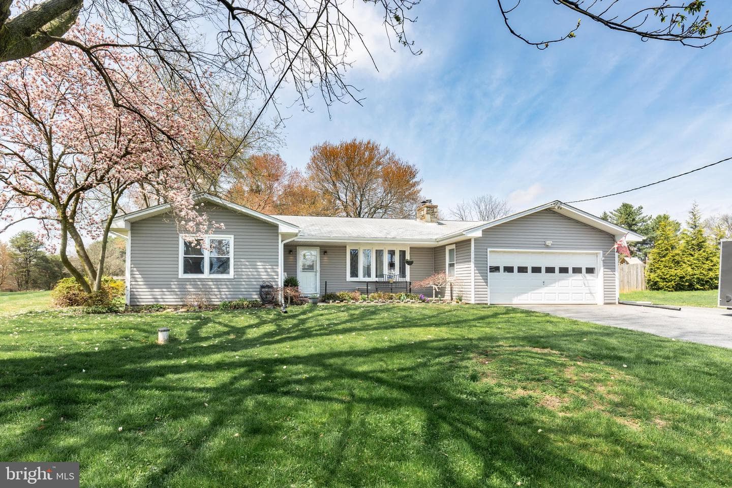 2106 Spencer Lane photo 1