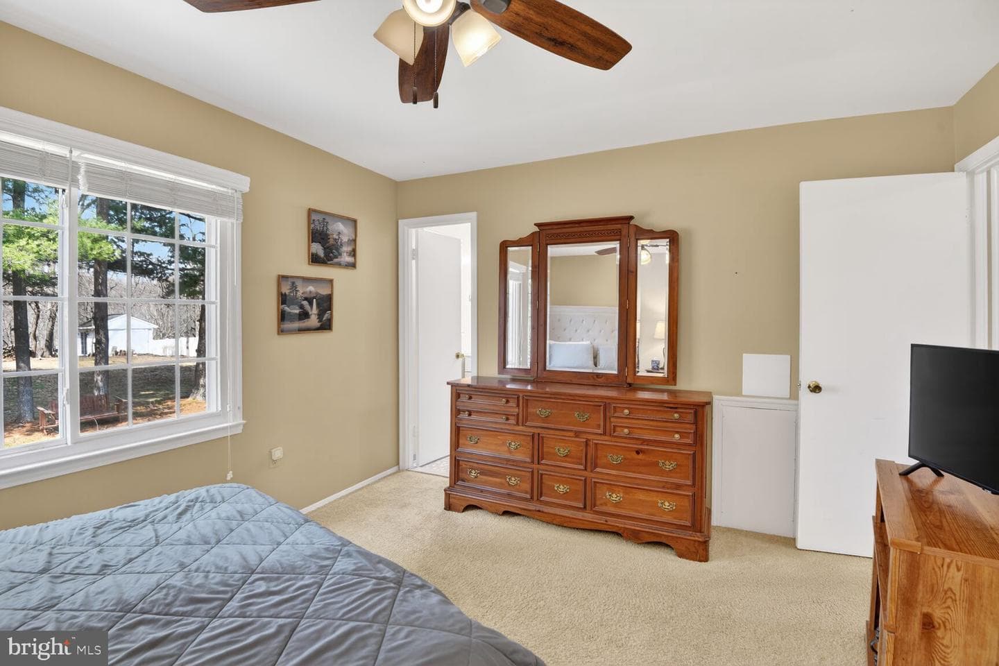 5382 View Point Court photo 19