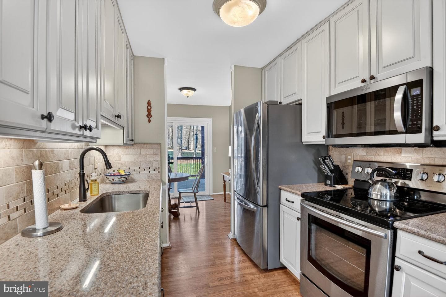 5382 View Point Court photo 6