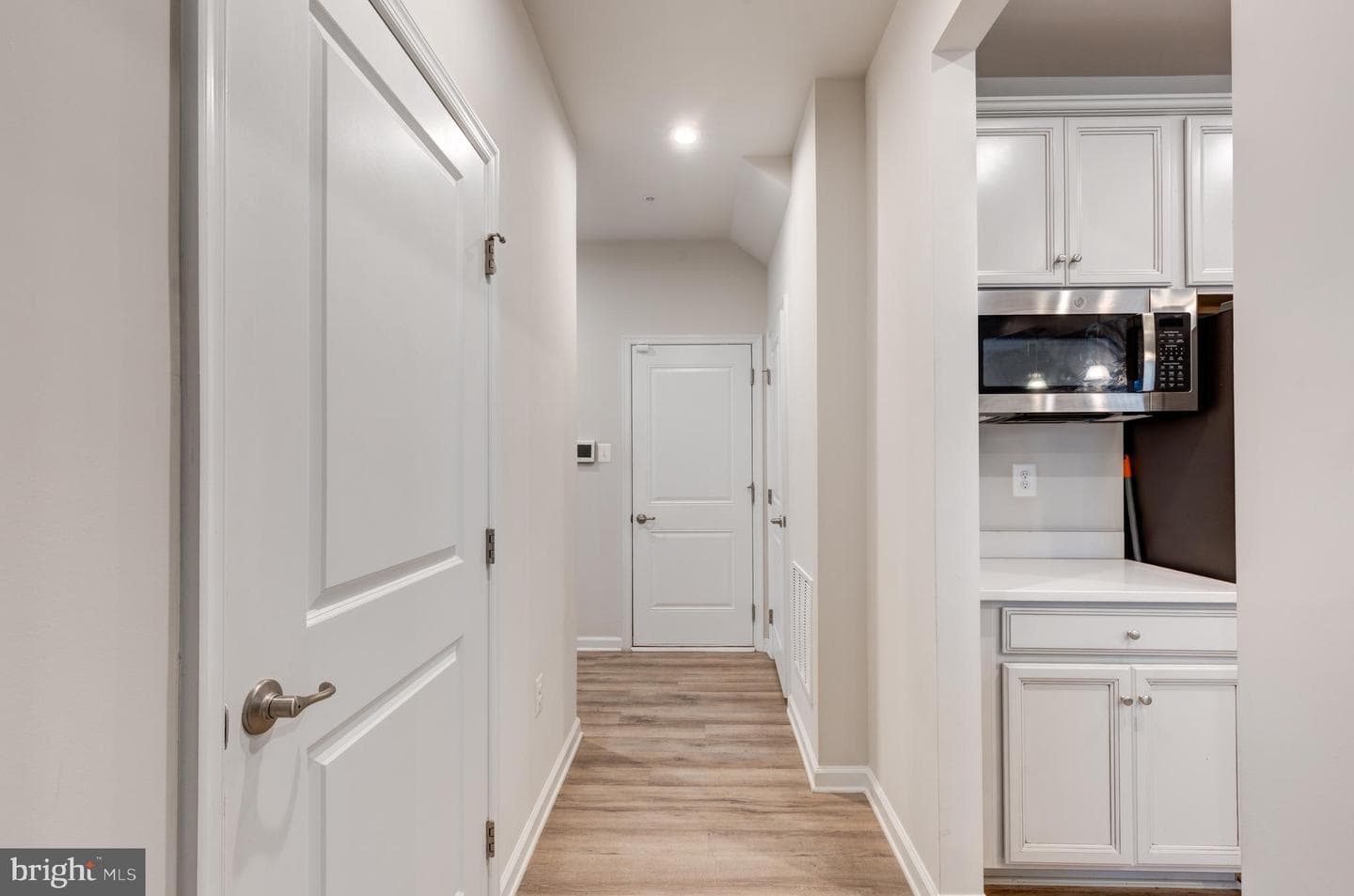 112 Sherman Way photo 18