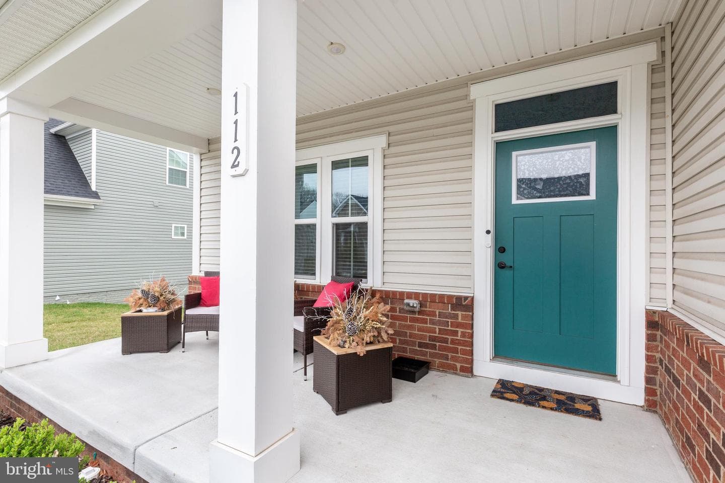 112 Sherman Way photo 3