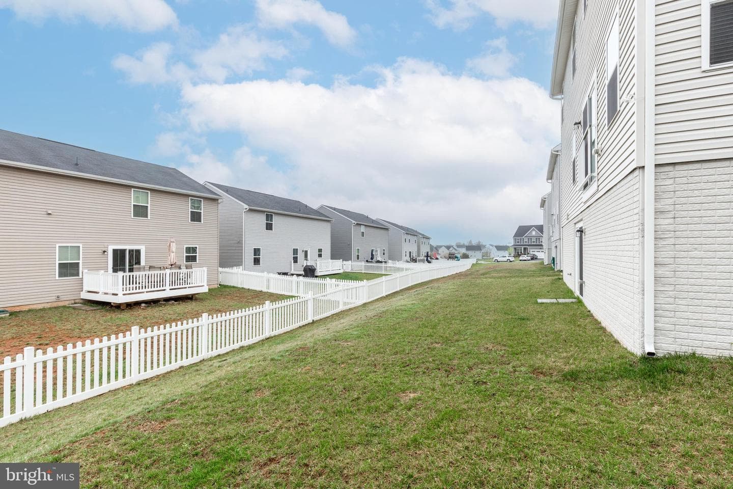 112 Sherman Way photo 48