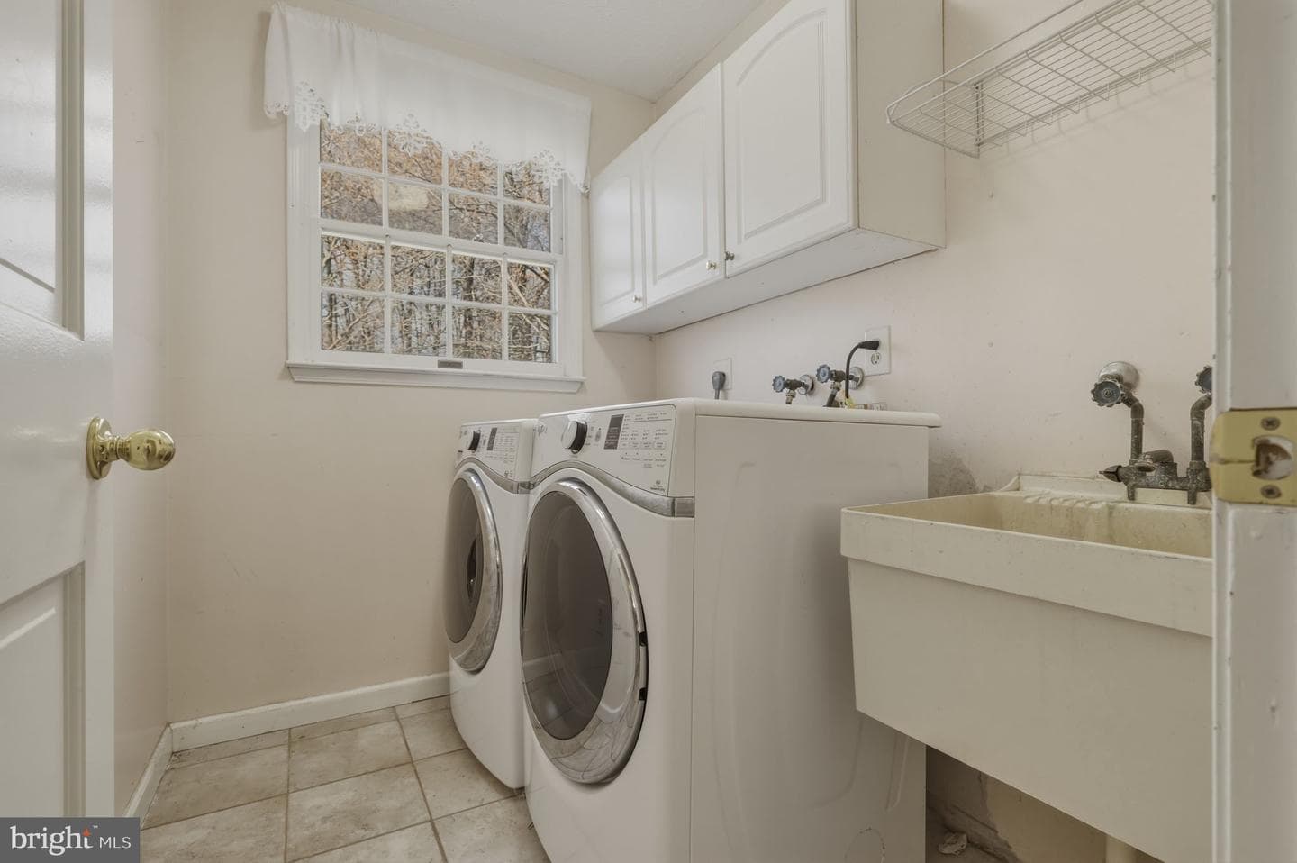5905 Kim Court photo 27