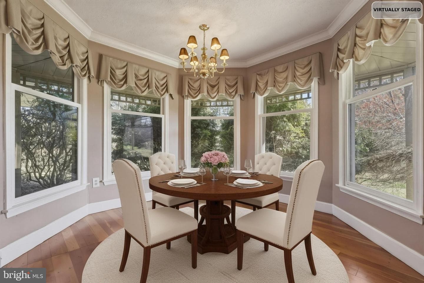 5905 Kim Court photo 9