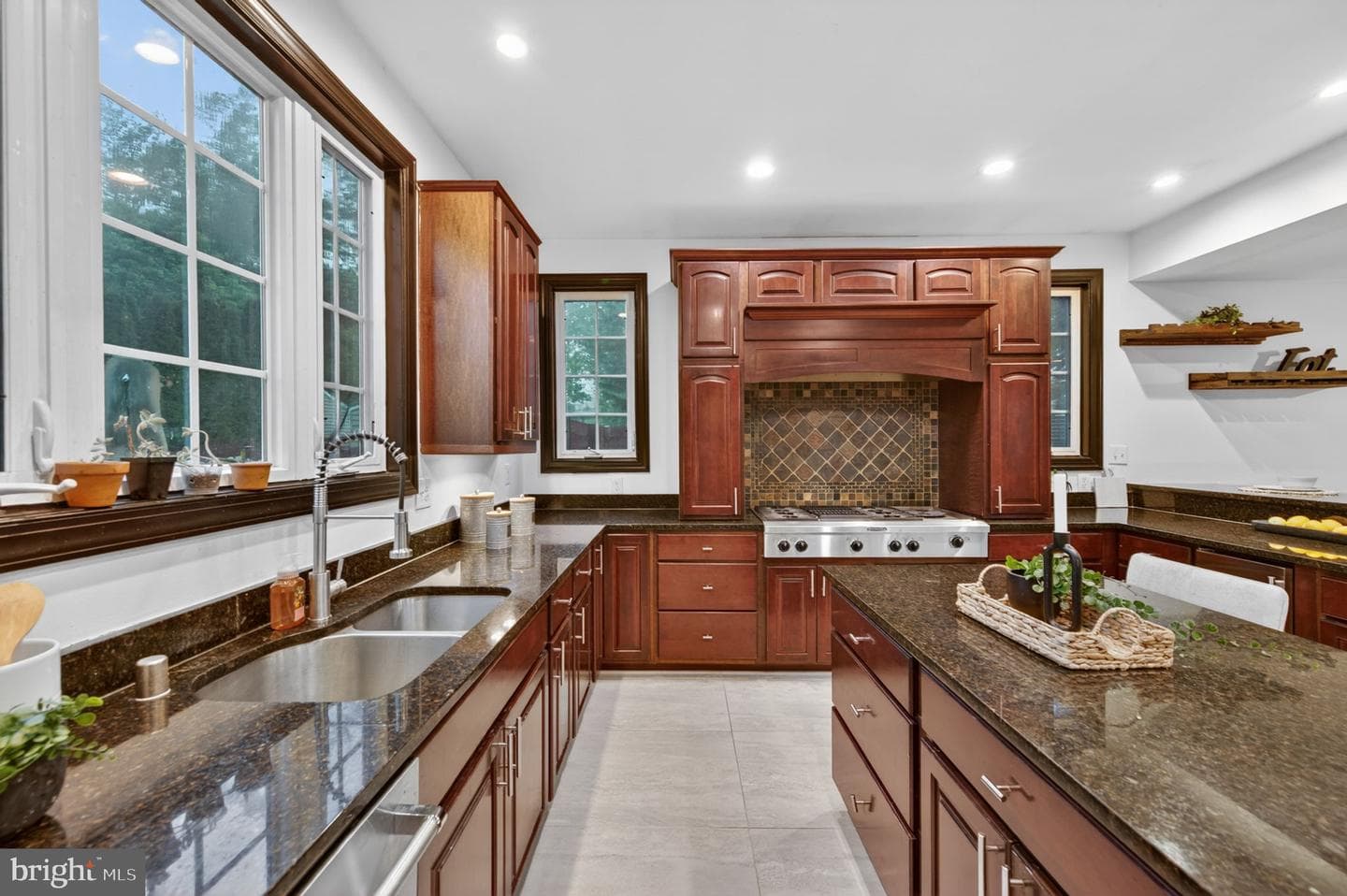 1901 Tea Mint Drive photo 10