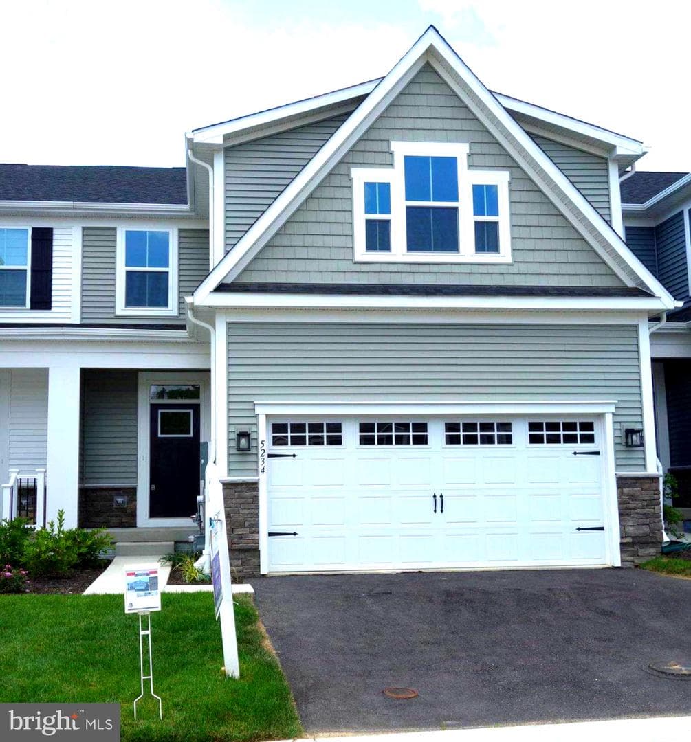 5234 Helton Dr, Sykesville