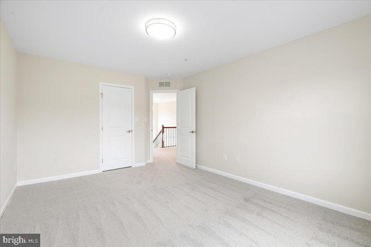 873 Amherst Lane photo 43