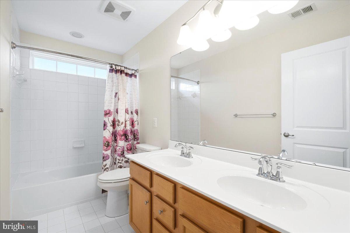 873 Amherst Lane photo 46