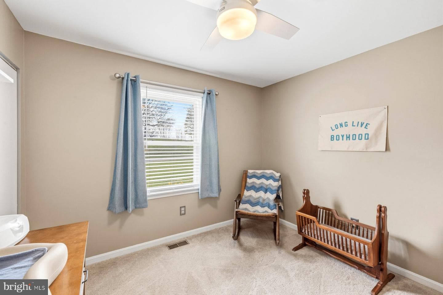 403 E Thomas Street photo 12