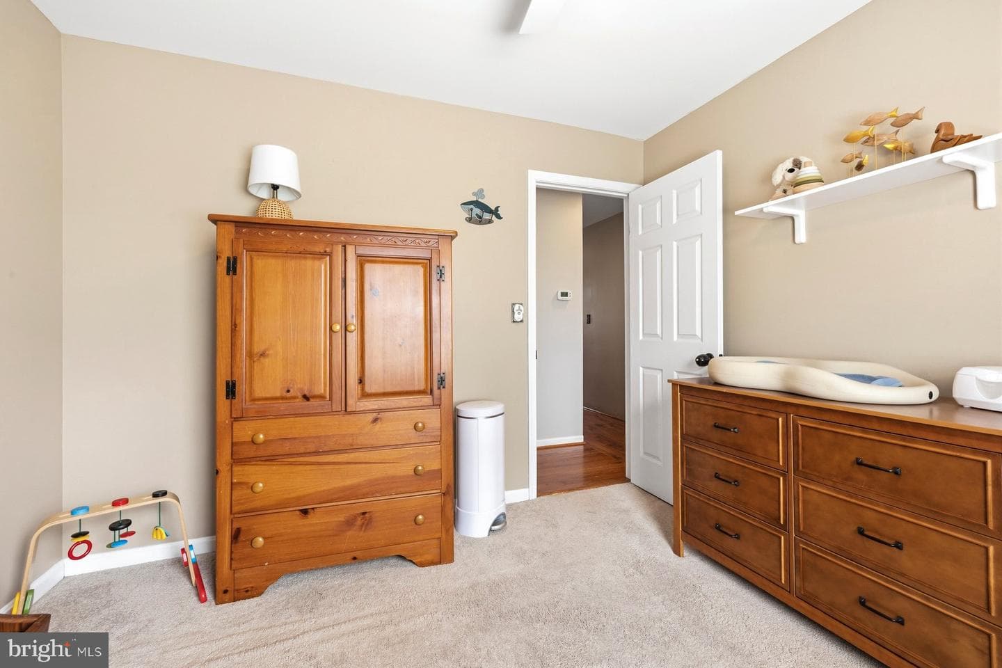 403 E Thomas Street photo 13