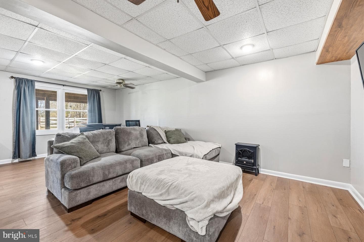 403 E Thomas Street photo 21