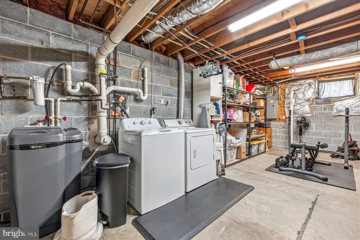 403 E Thomas Street photo 27