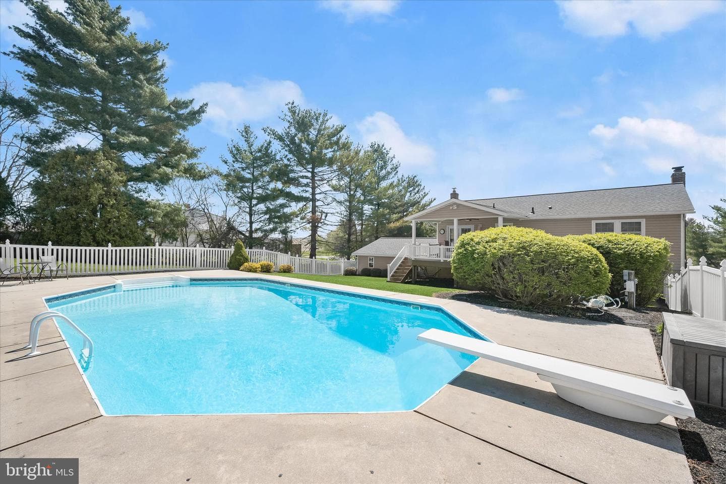 3002 Glenvue Drive photo 40