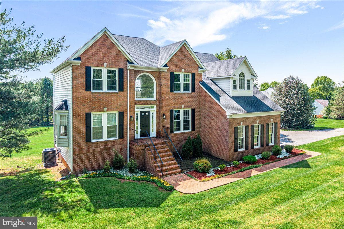 6201 Belmont, Mount Airy