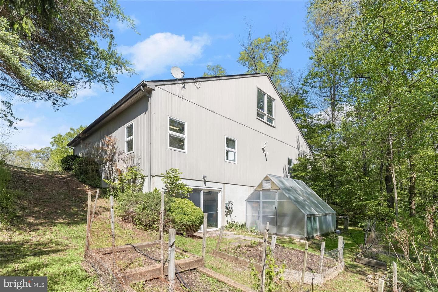 927 Buckhorn Road photo 90