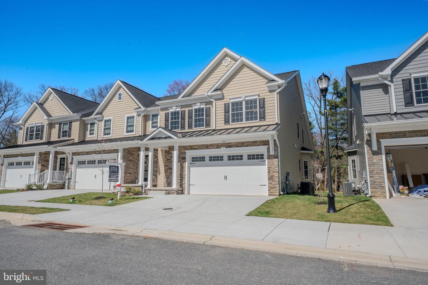 1712 Botanical Court #22, Sykesville