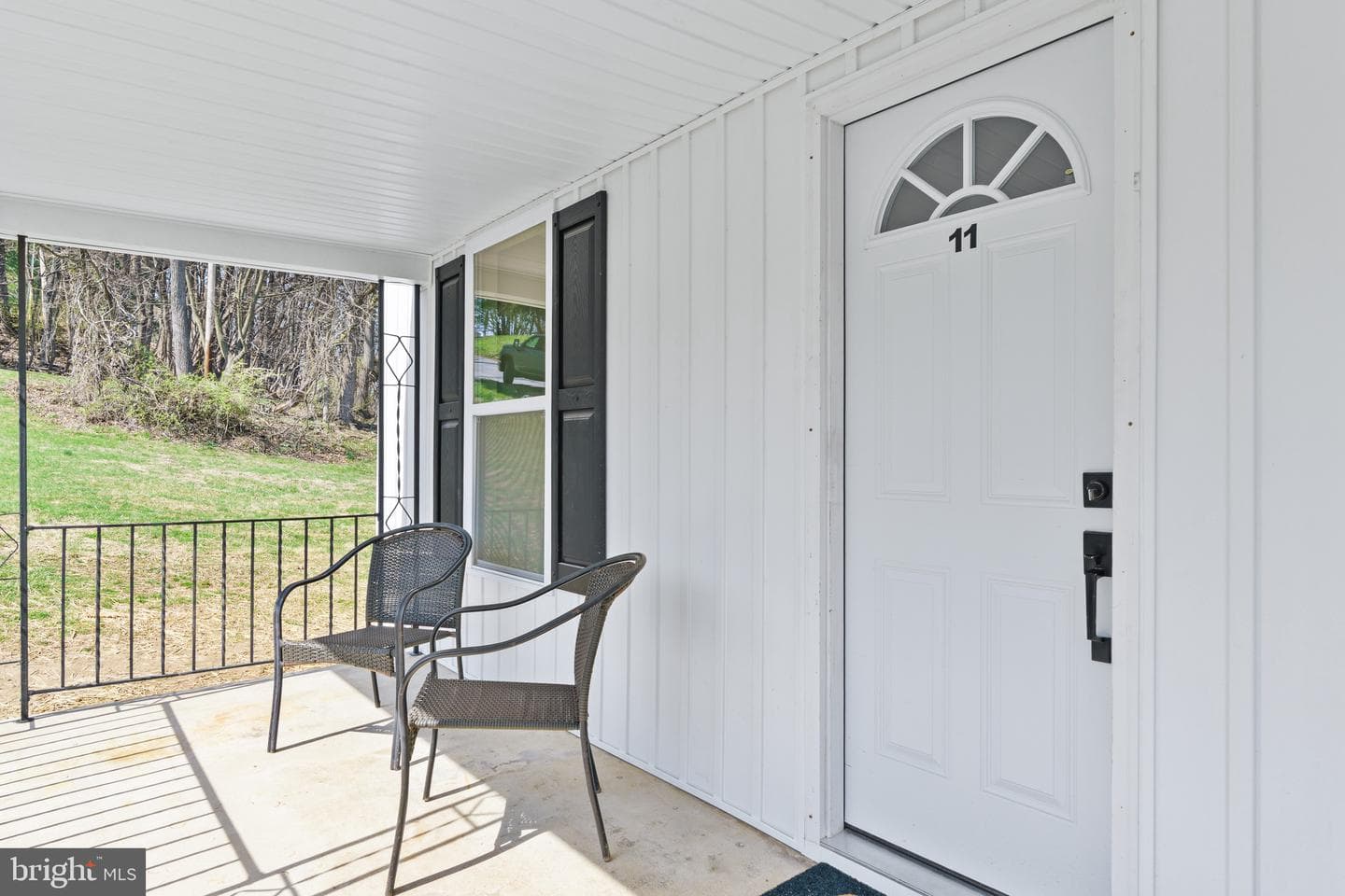 11 Baker Avenue photo 7