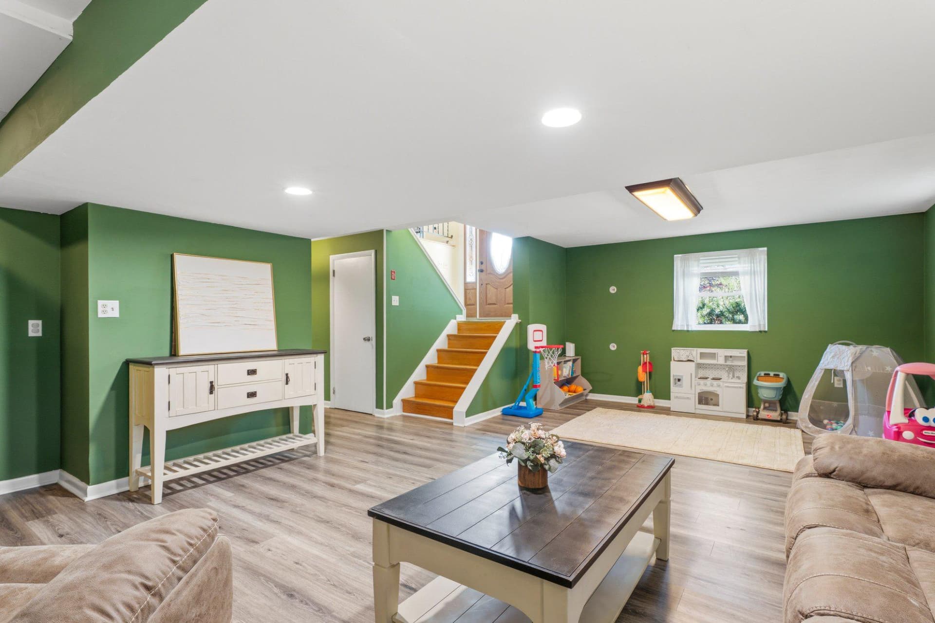 1618 Valley Drive photo 22