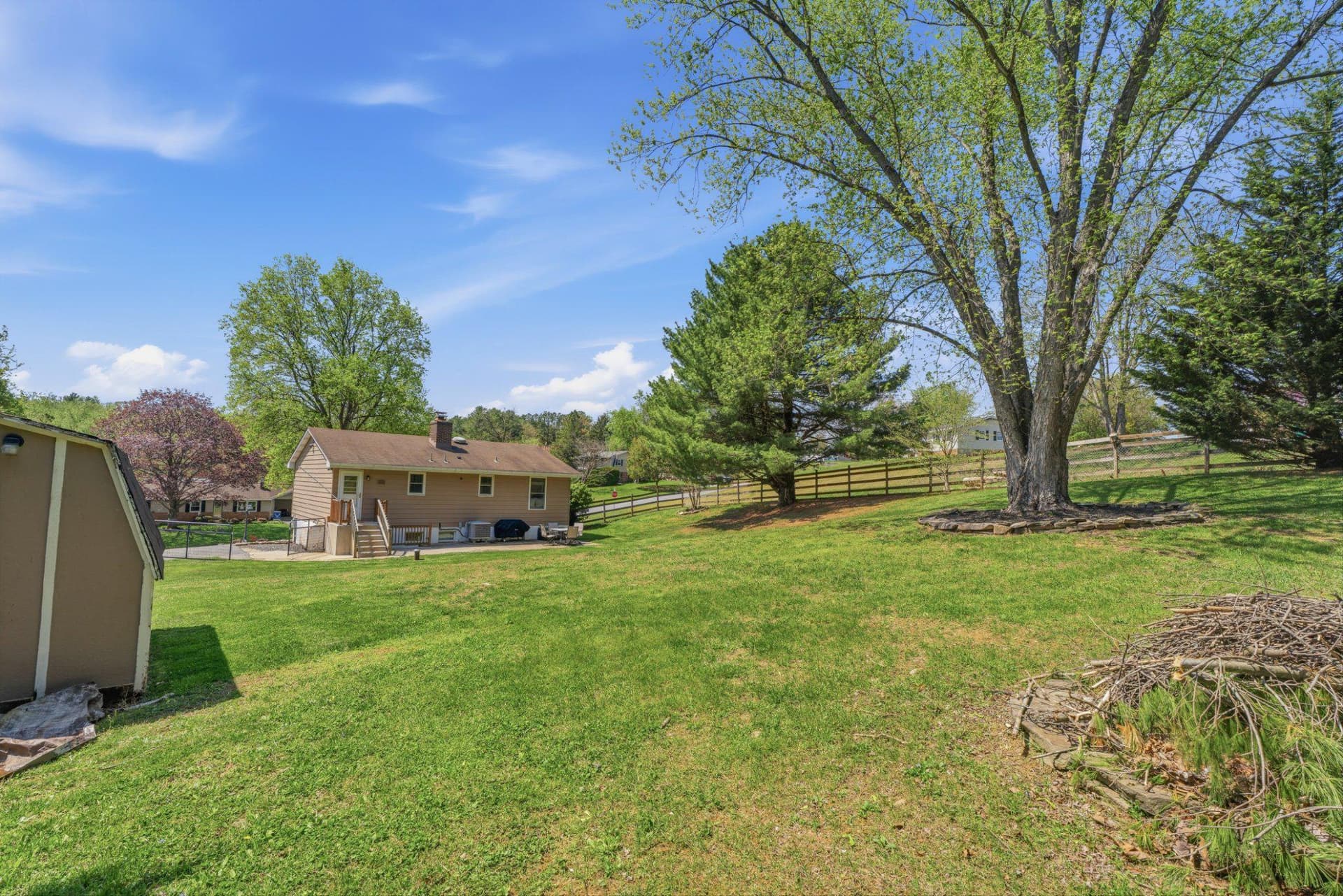 1618 Valley Drive photo 31