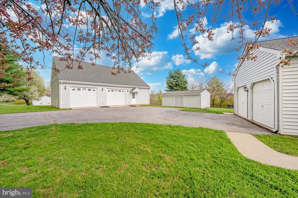 1345 Wakefield Valley Road photo 49