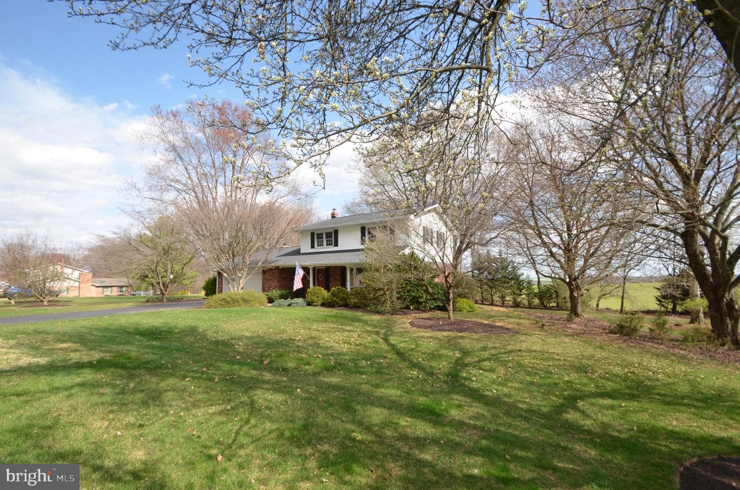 901 Lee Avenue photo 3