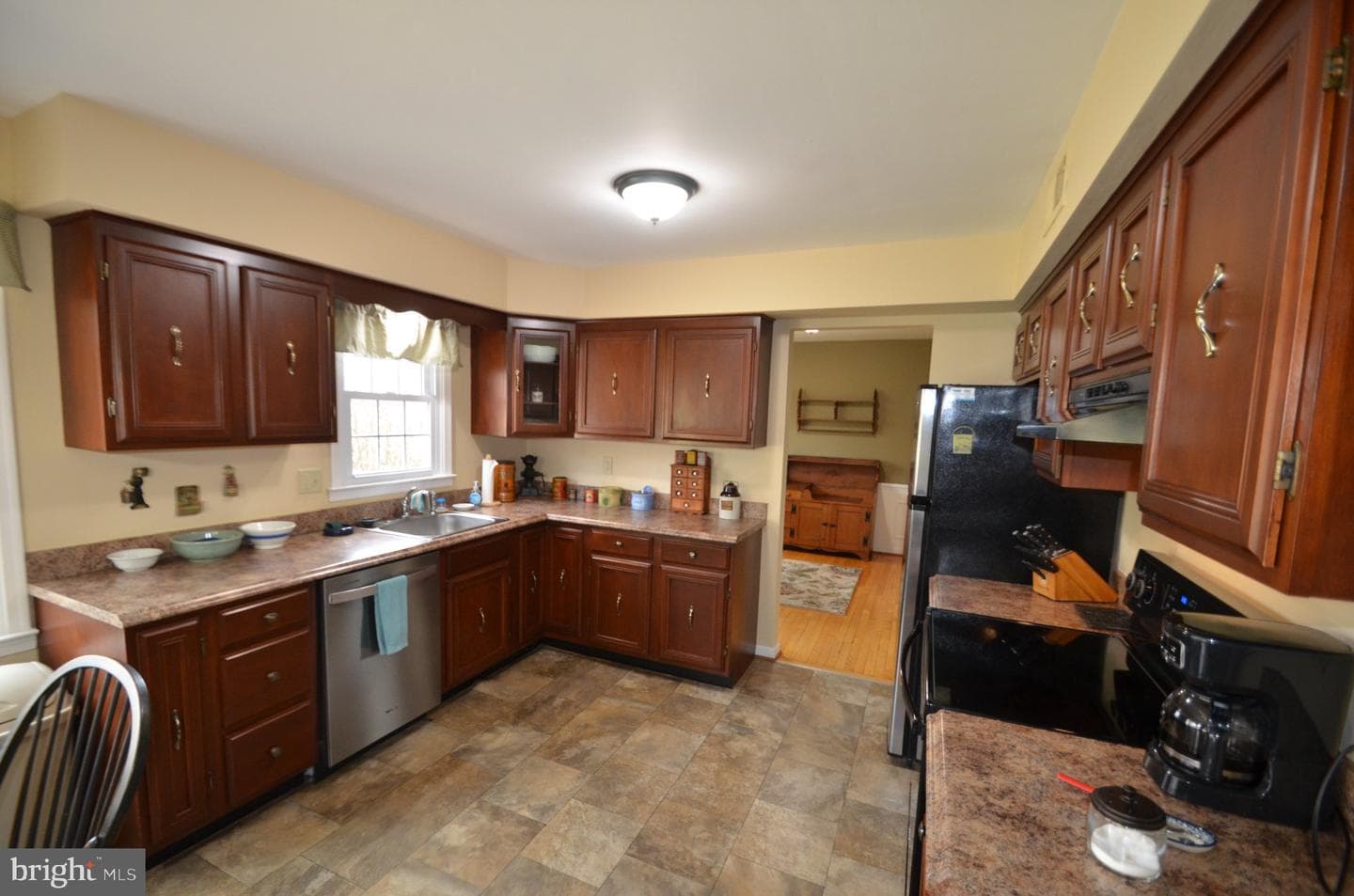 901 Lee Avenue photo 33