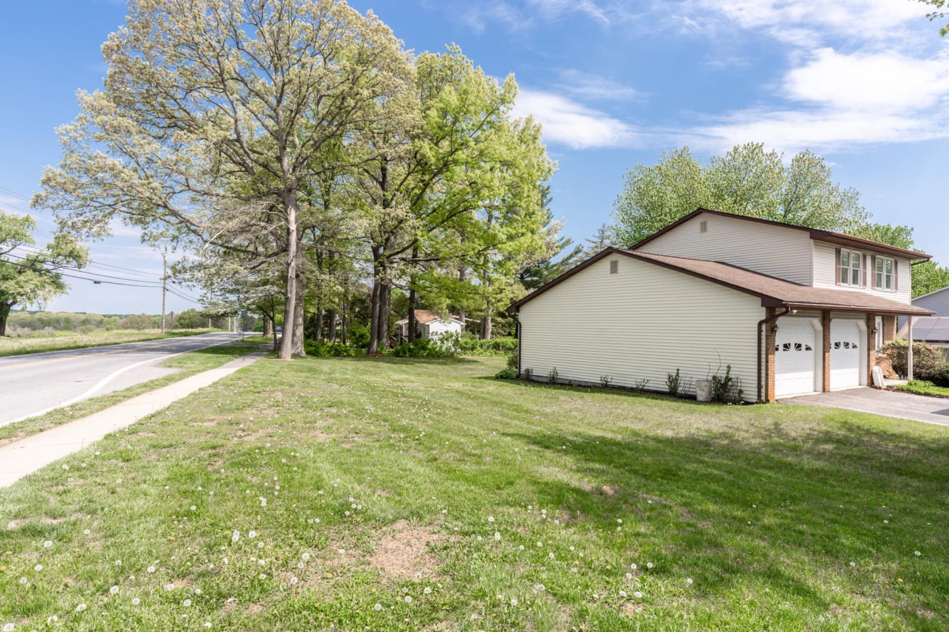 2014 Red River Road photo 4