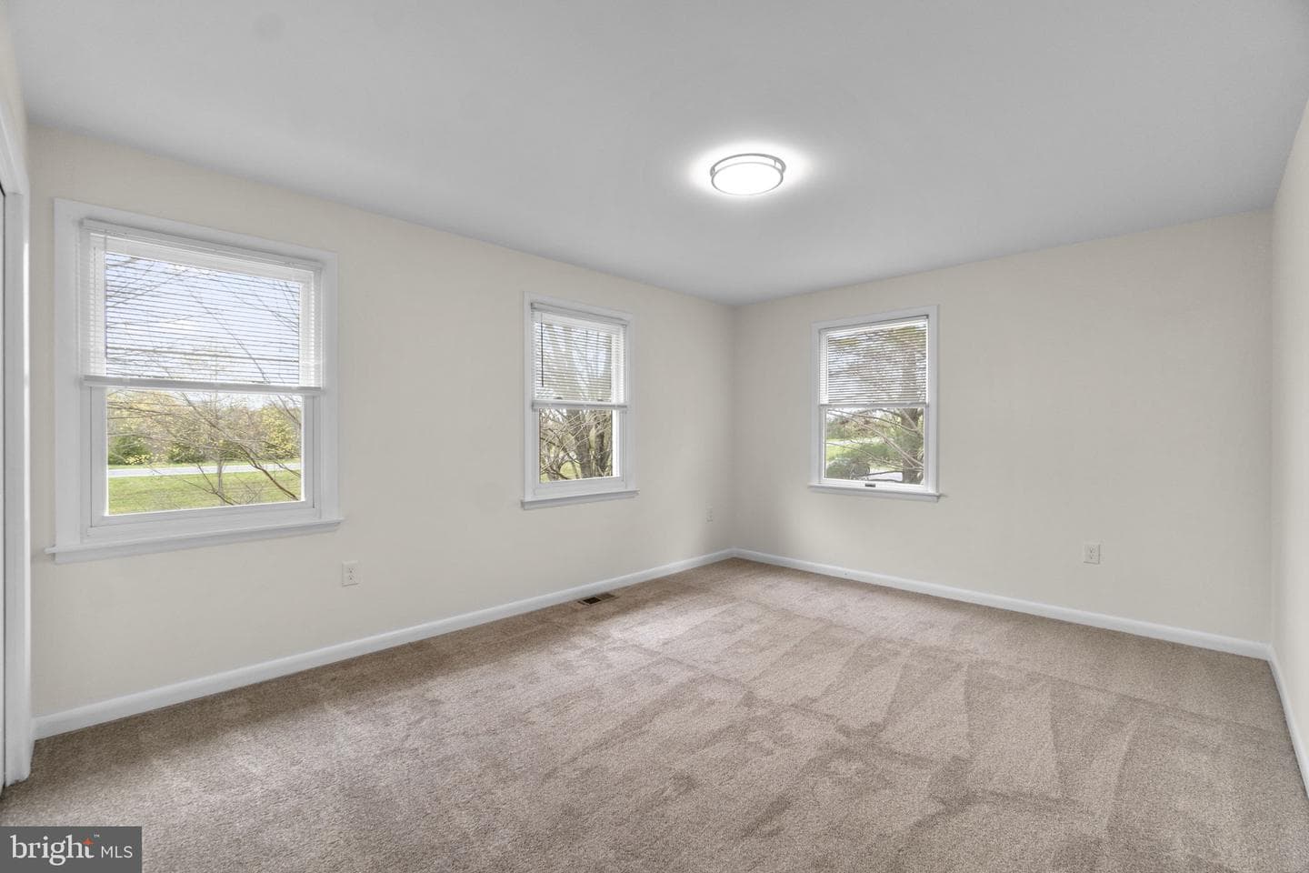 2734 Deer Park Road photo 24