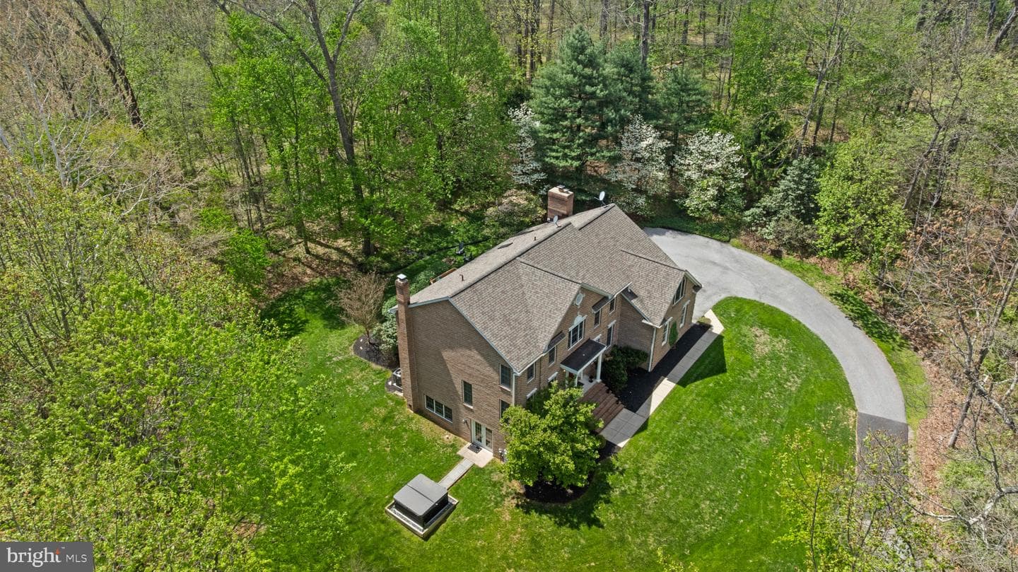 3070 Hughes Road photo 54