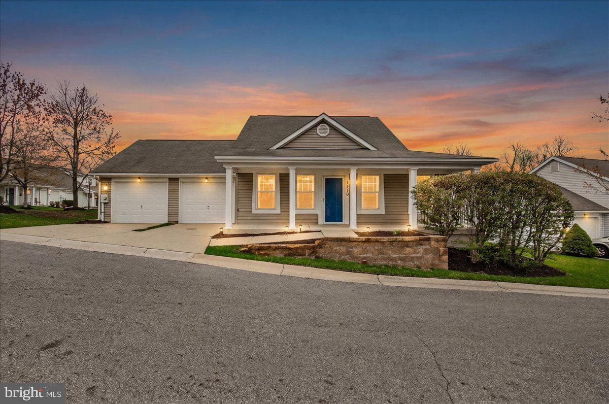 1110 Jousting Way, Mount Airy