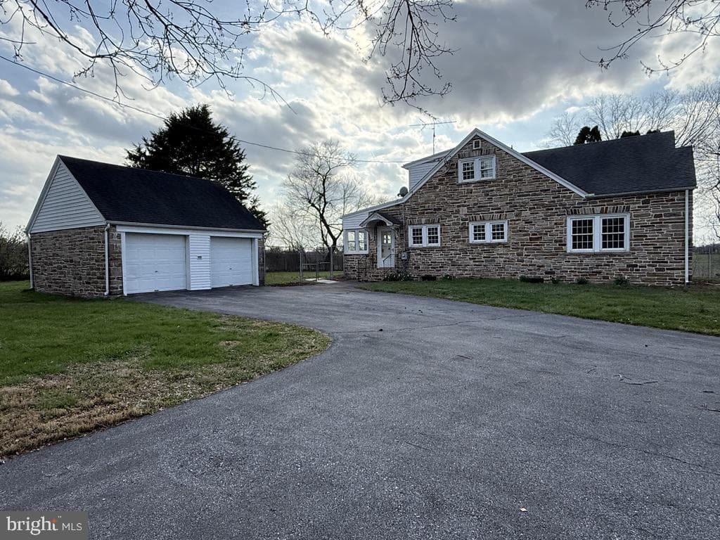 6245 Middleburg Road photo 11