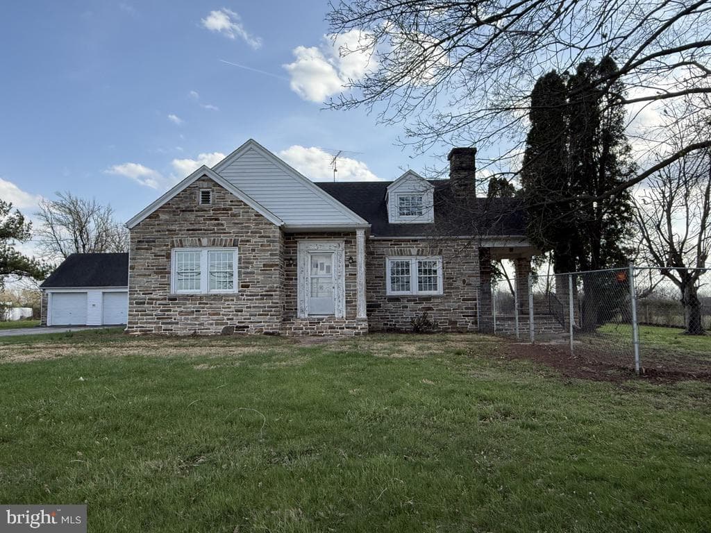 6245 Middleburg Road photo 2