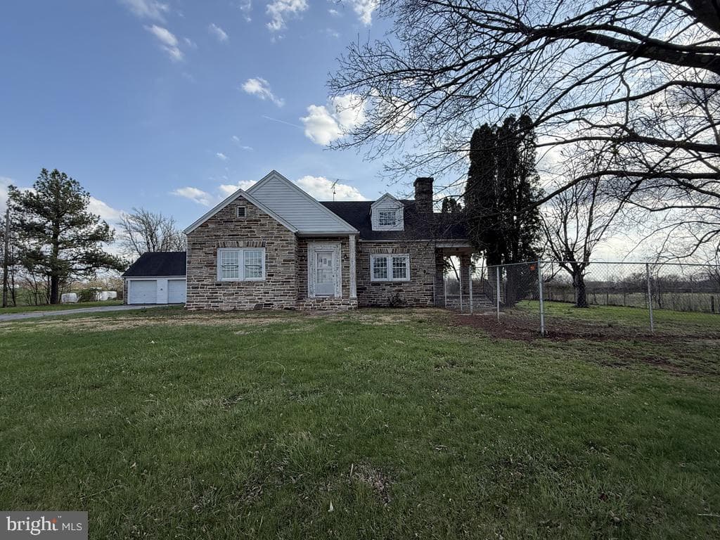 6245 Middleburg Road photo 3