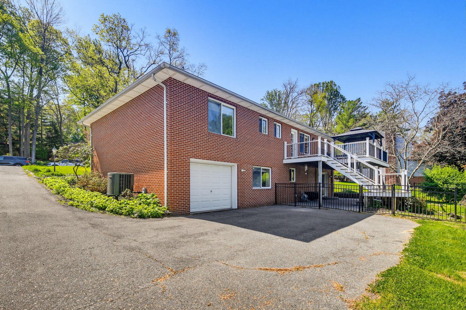 308 Avalon Lane photo 18