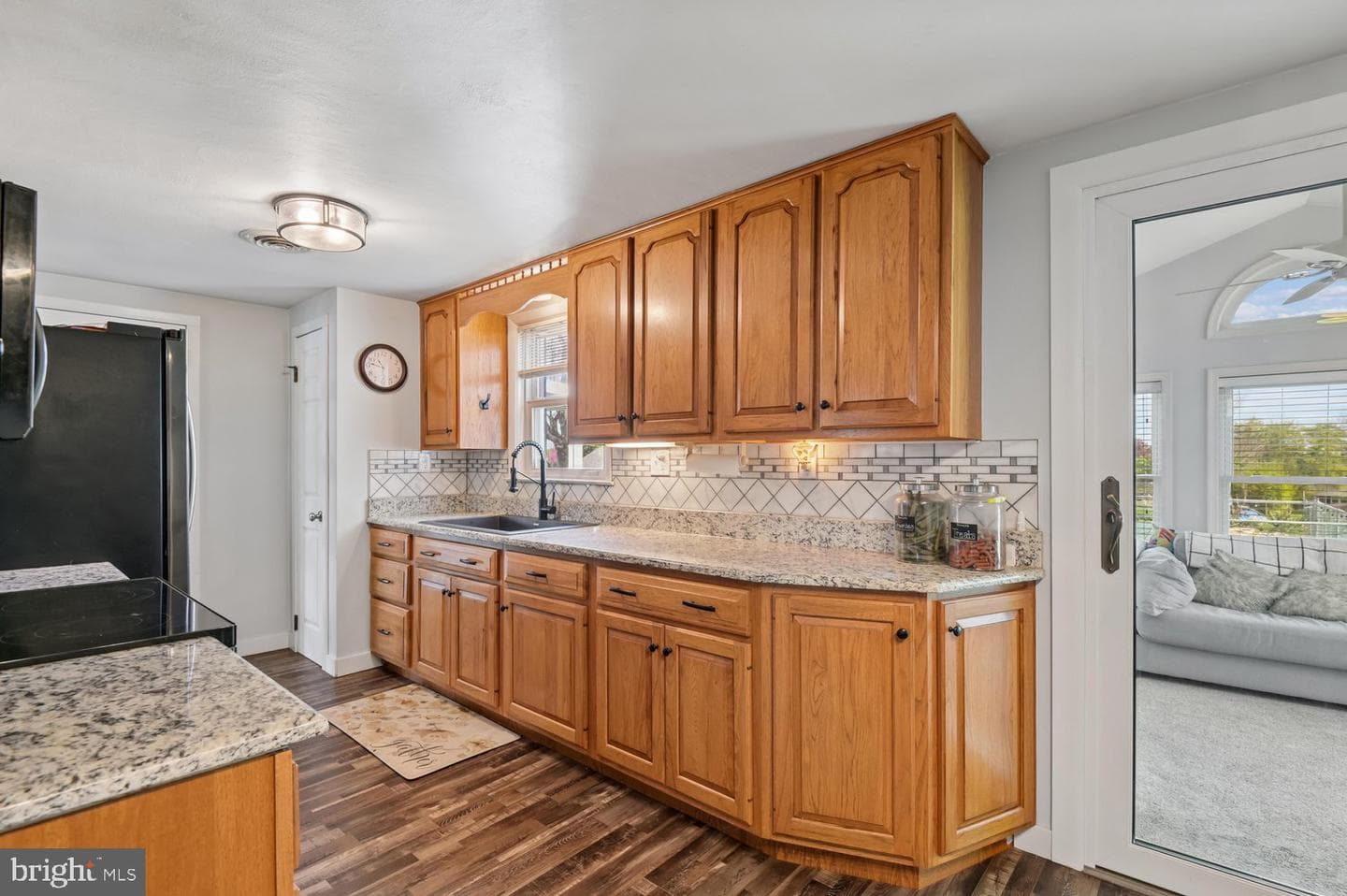 438 Hook Road photo 30