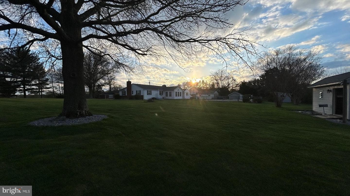 438 Hook Road photo 62