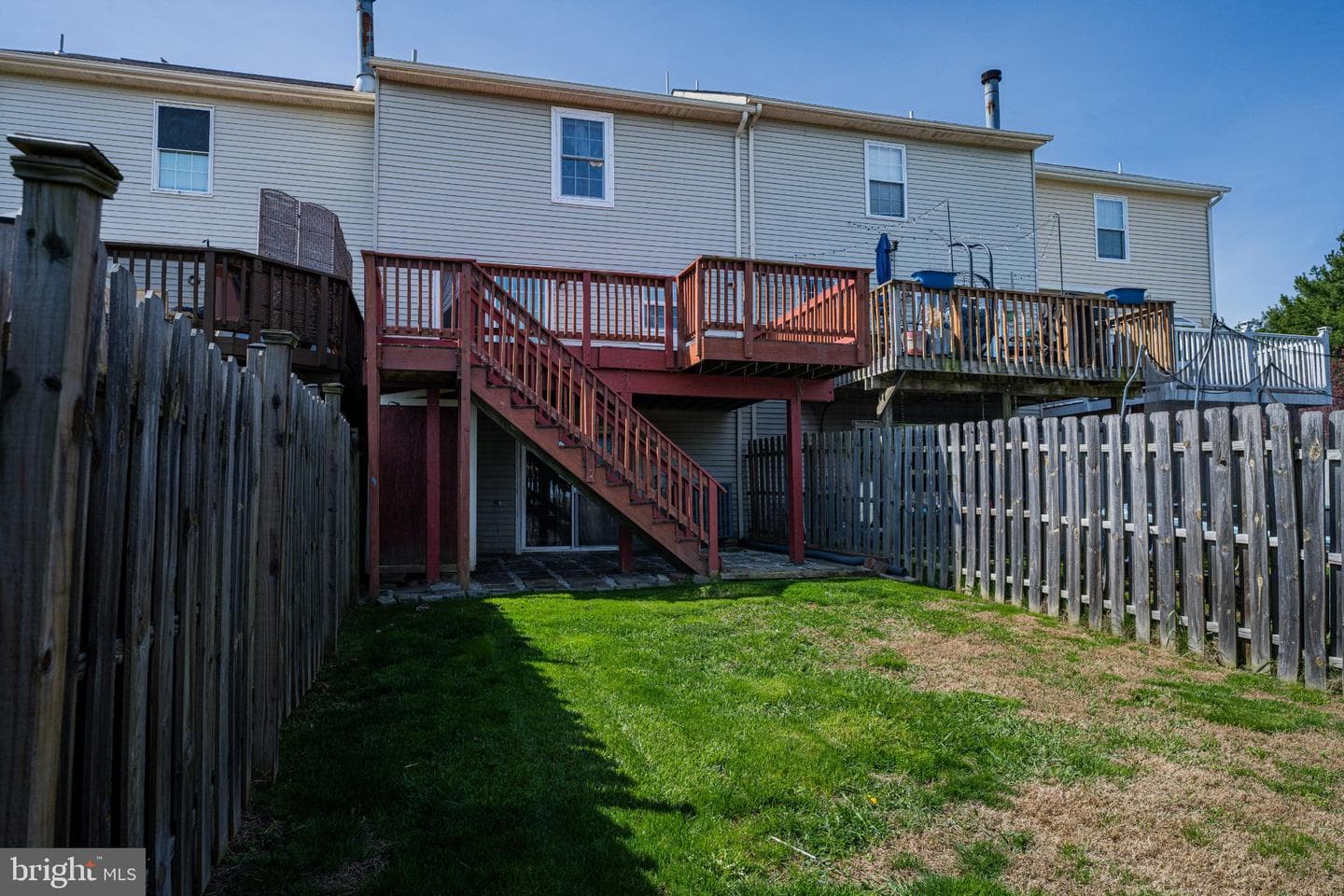 166 Alymer Court photo 4