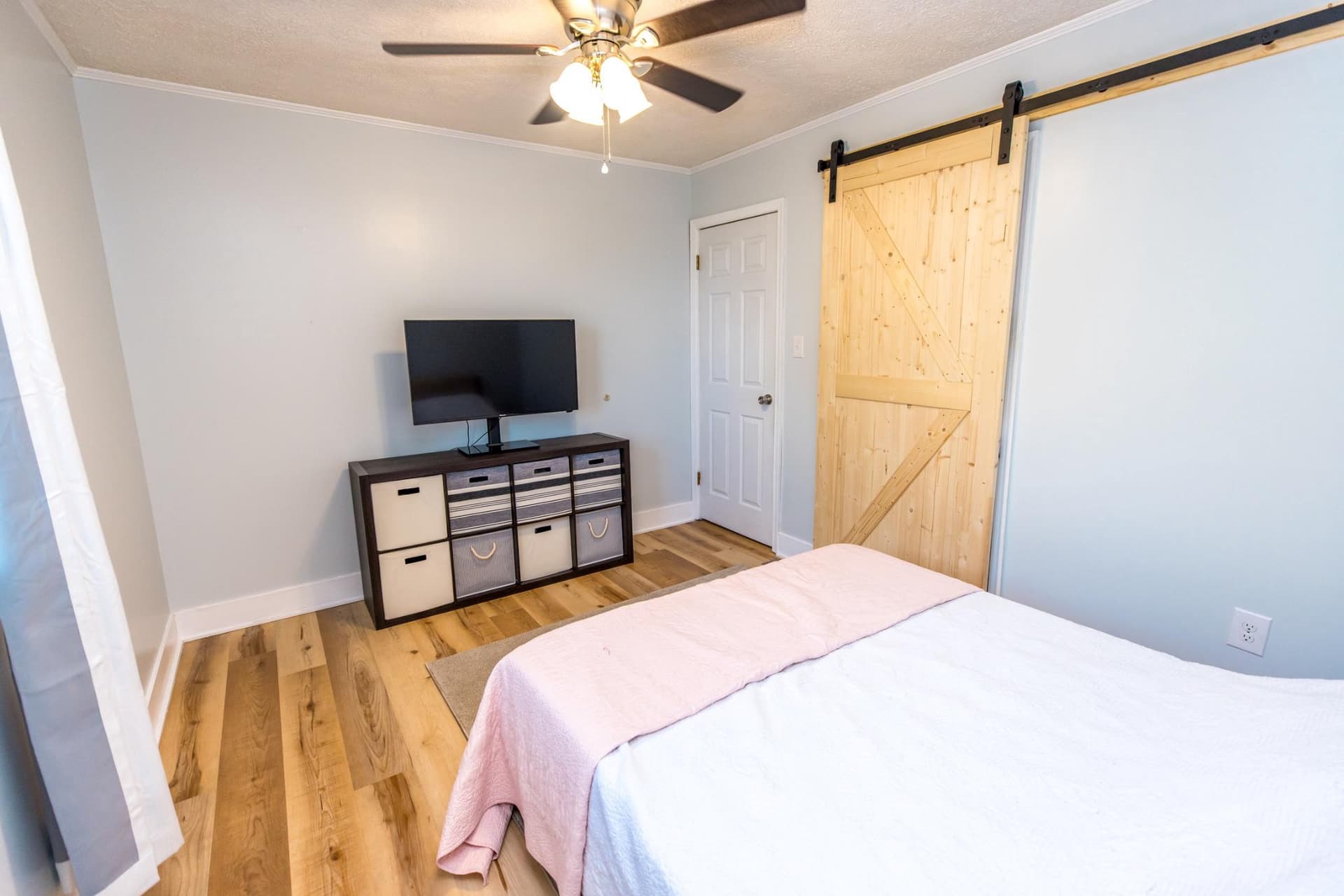 3427 York Street photo 11