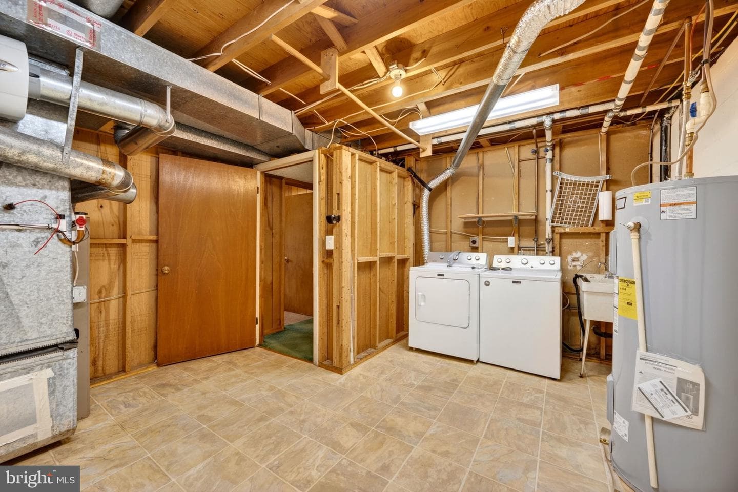 730 Rainbow Court photo 25