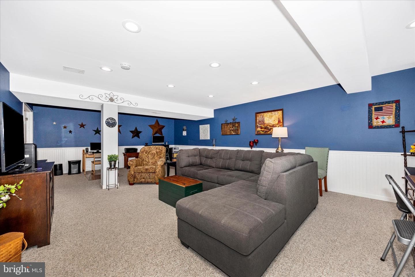 531 Trevanion Terrace photo 32
