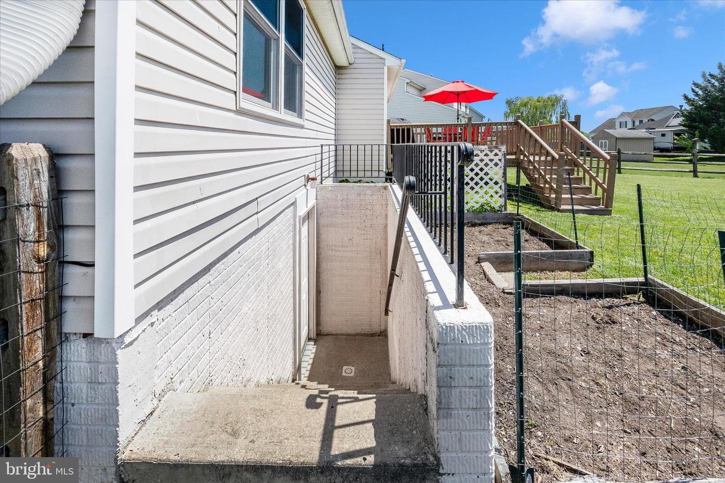 531 Trevanion Terrace photo 44