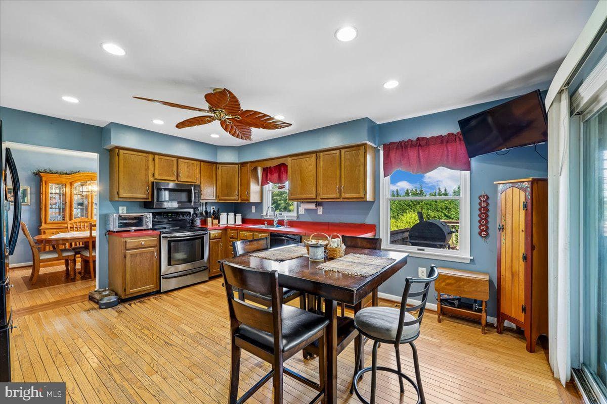 6648 Wind Ridge Rd photo 14
